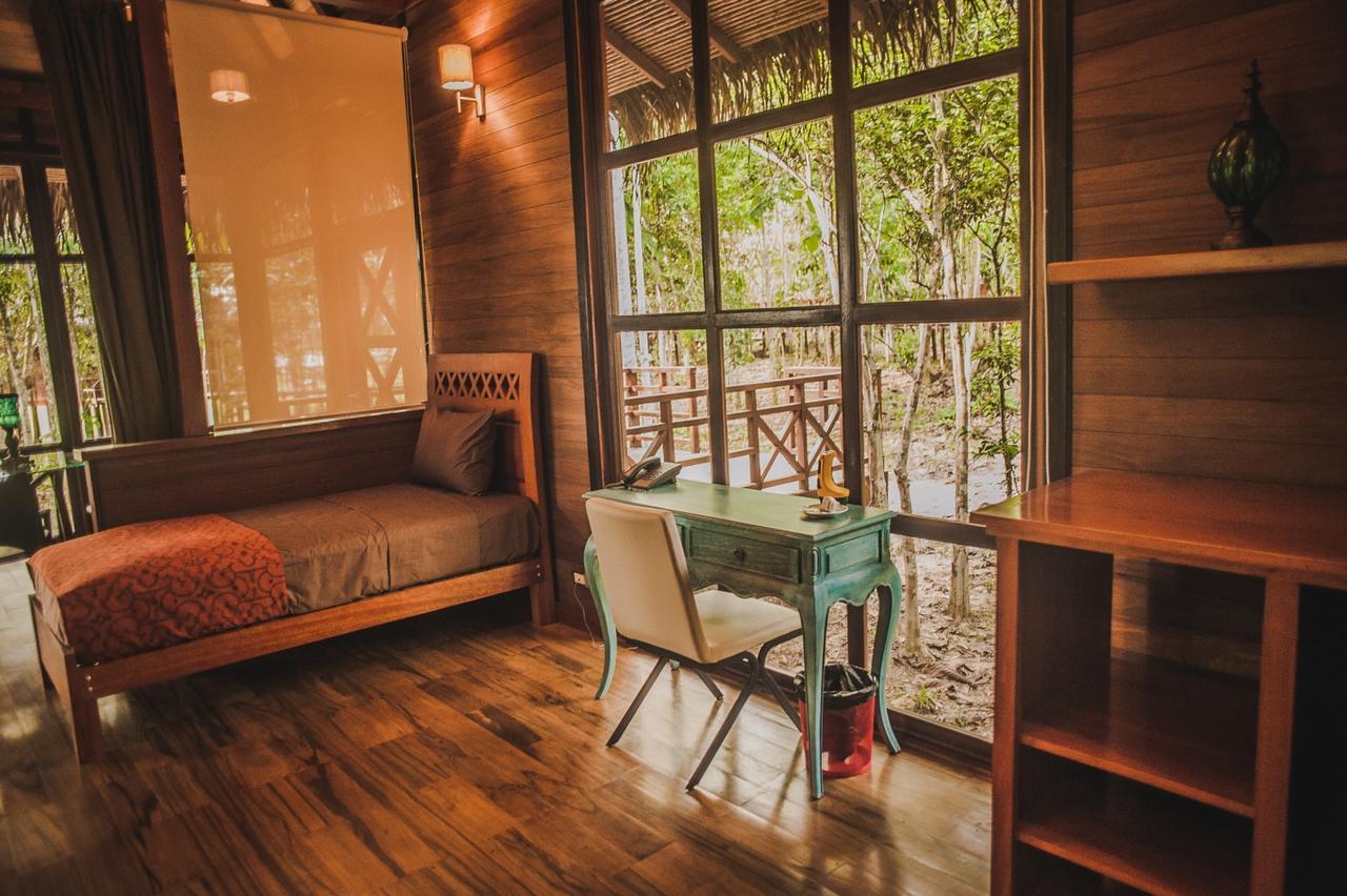 Uni Rao Centro Ecologico Villa Pucallpa Bagian luar foto